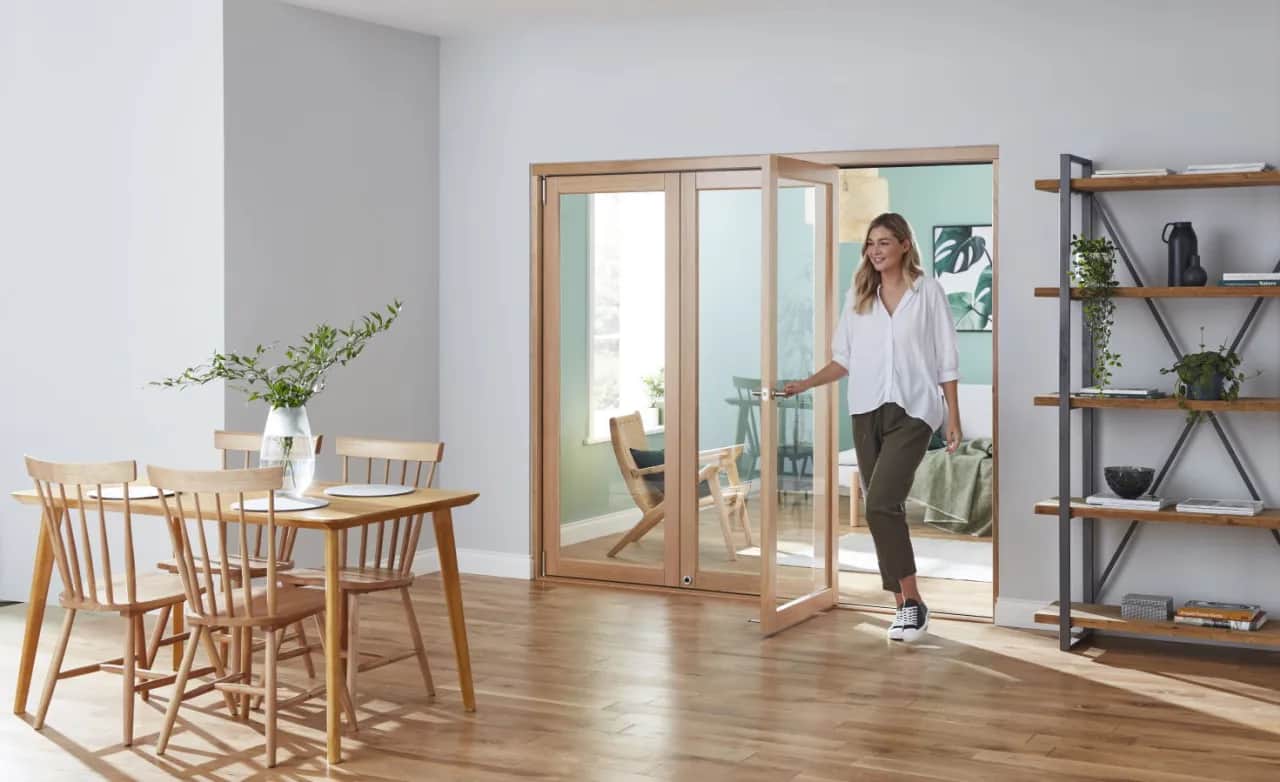 Samodzielny montaż drzwi wewnętrznych: Uniknij 3 błędów!