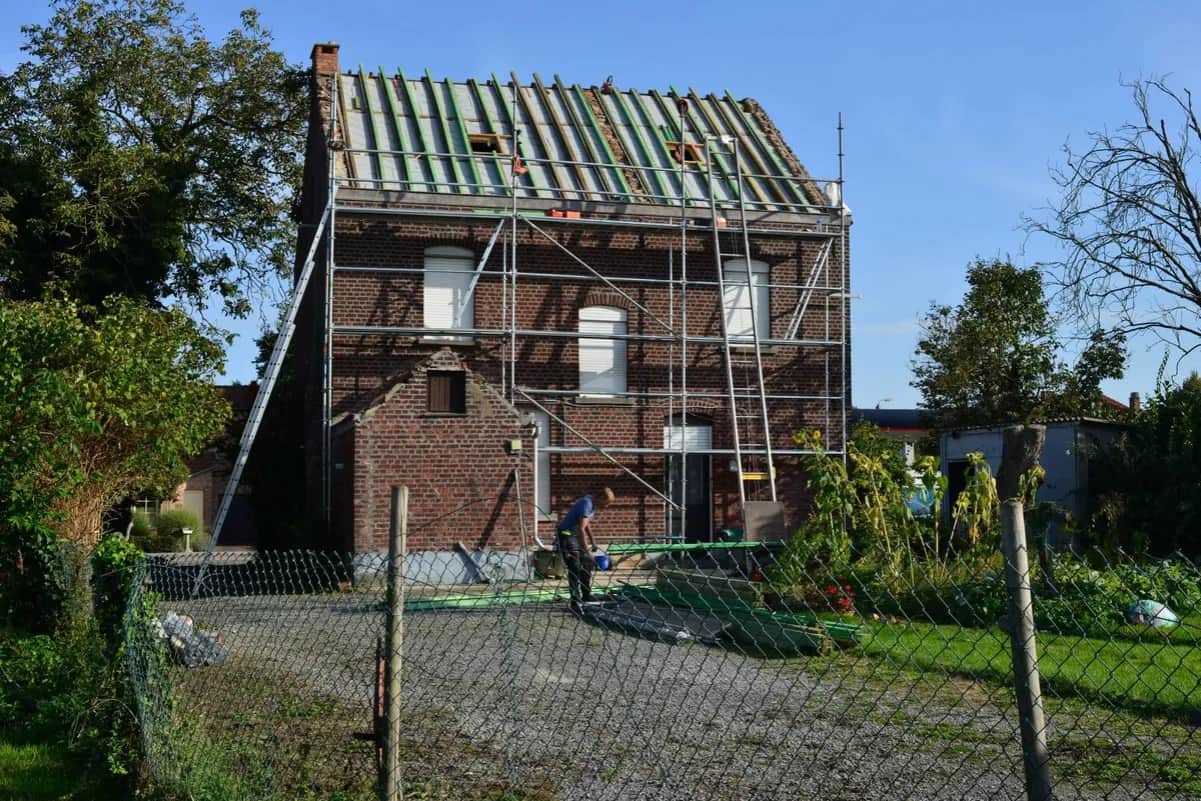 Dofinansowanie dachu 2026: Azbest, ocieplenie, ulga. Jak zyskać?